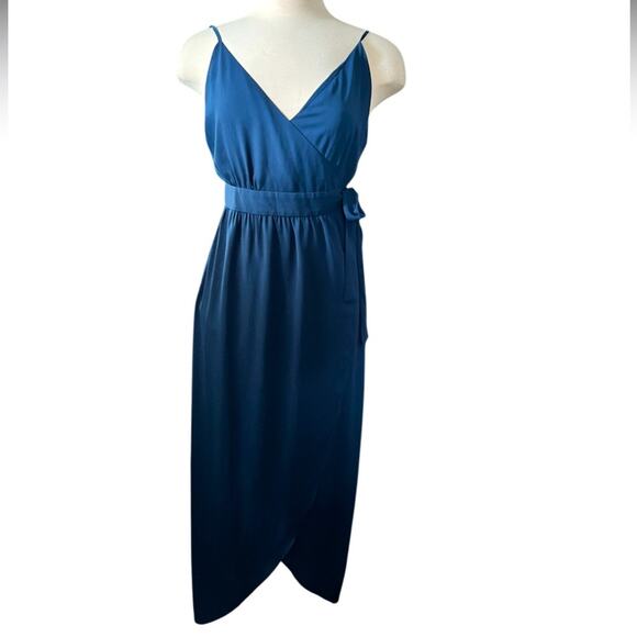 Olive + Oak Wrap Hi Low Dress Blue Size Medium NWOT - Picture 2 of 11